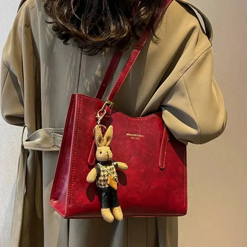 Lena | Vintage Shoulder Bag in Vegan Leather